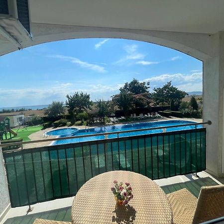 Rutland Sp Apartments Равда Экстерьер фото