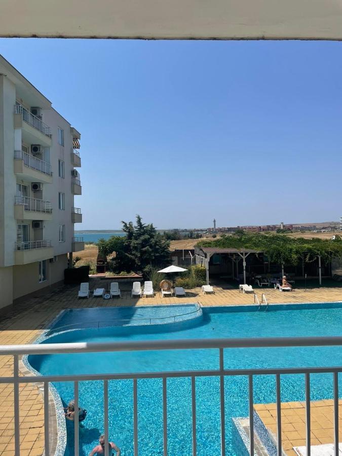 Rutland Sp Apartments Равда Экстерьер фото