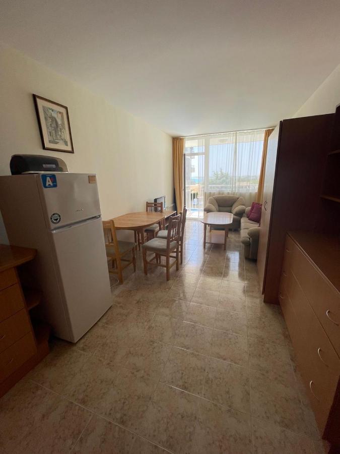 Rutland Sp Apartments Равда Экстерьер фото