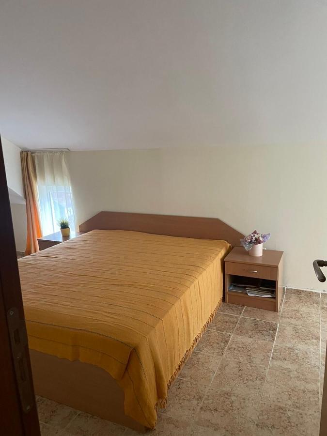 Rutland Sp Apartments Равда Экстерьер фото